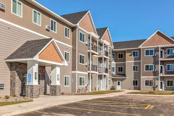 Pintail Ponds Apartment Homes property